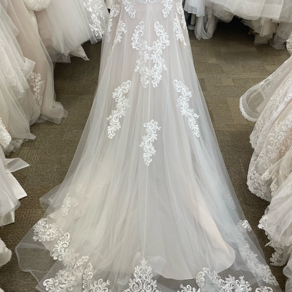 Ivory Blush Wedding Dress Bridal Gown - Picture 4 of 10